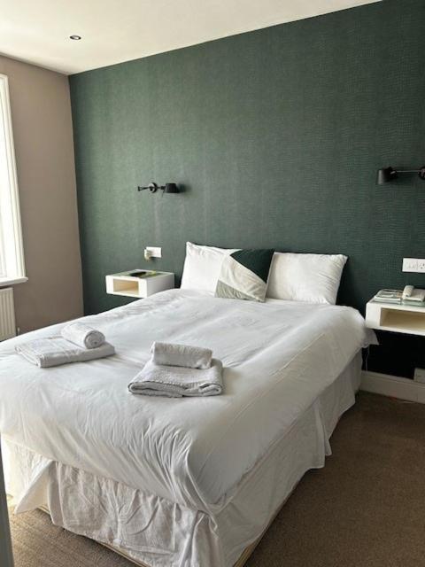 The Limes Bar And Hotel Needham Market المظهر الخارجي الصورة